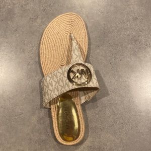 Michael lora sandal 9 1/2 new
